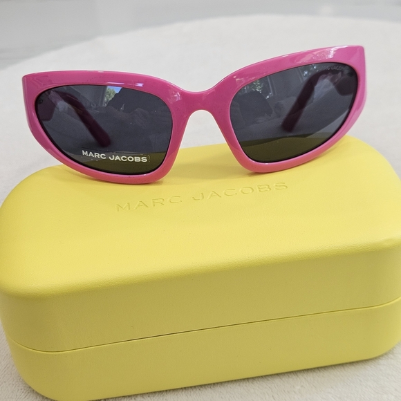 Marc Jacobs Accessories - NIB Marc Jacobs Pink Sunglasses